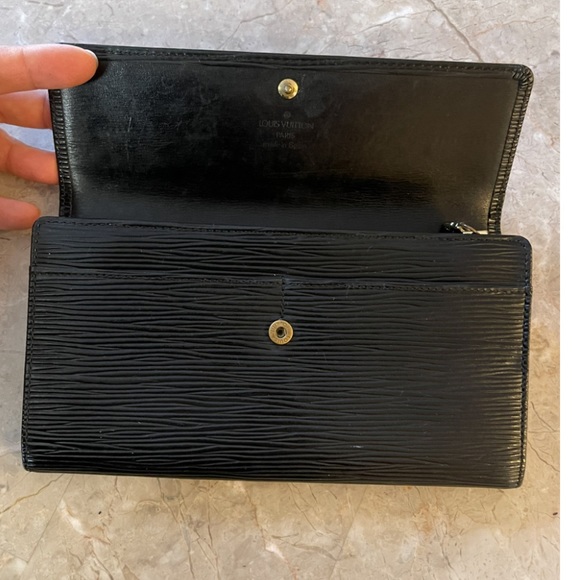 Louis Vuitton Sarah wallet - Picture 5 of 8